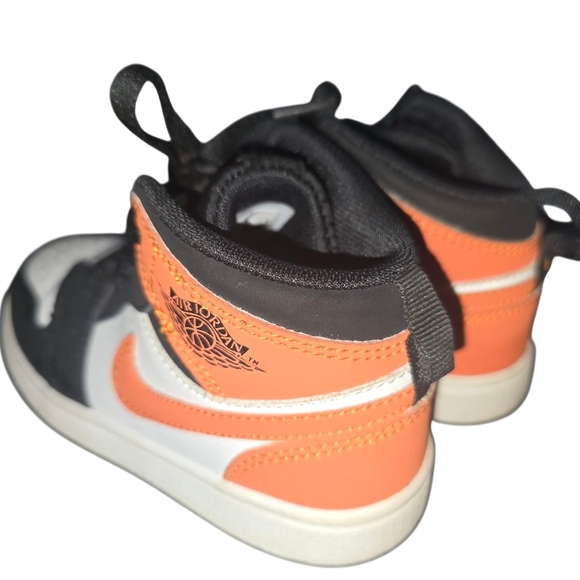 Nike Kids' Black, Orange, and White Sneakers - Picture 3 of 4